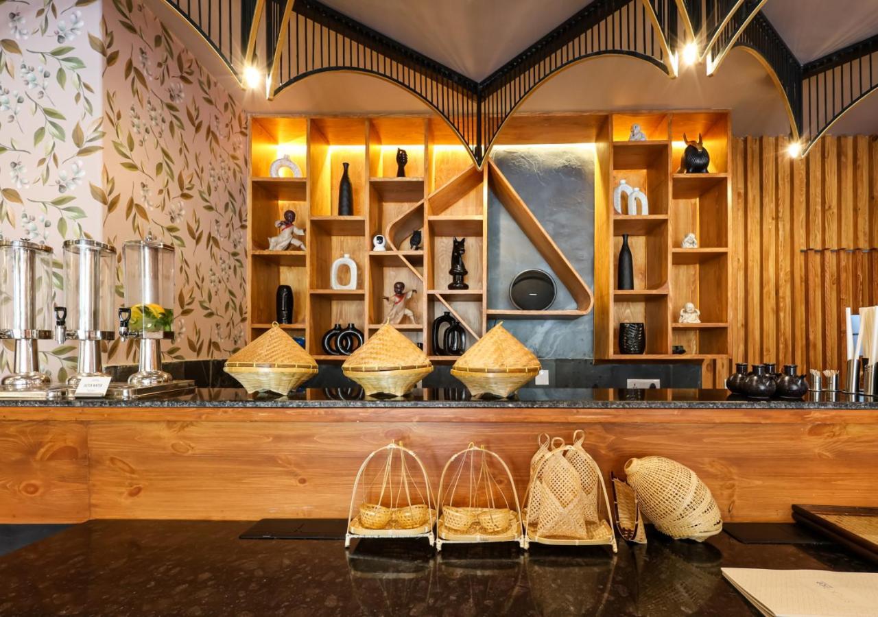 Bloom Hotel - Golf Course Road, Sector 43 Gurgaon Eksteriør billede