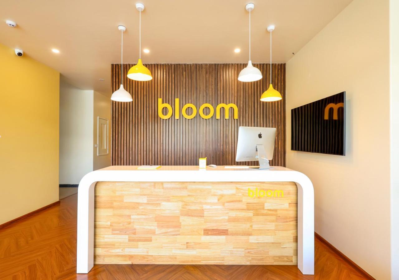 Bloom Hotel - Golf Course Road, Sector 43 Gurgaon Eksteriør billede