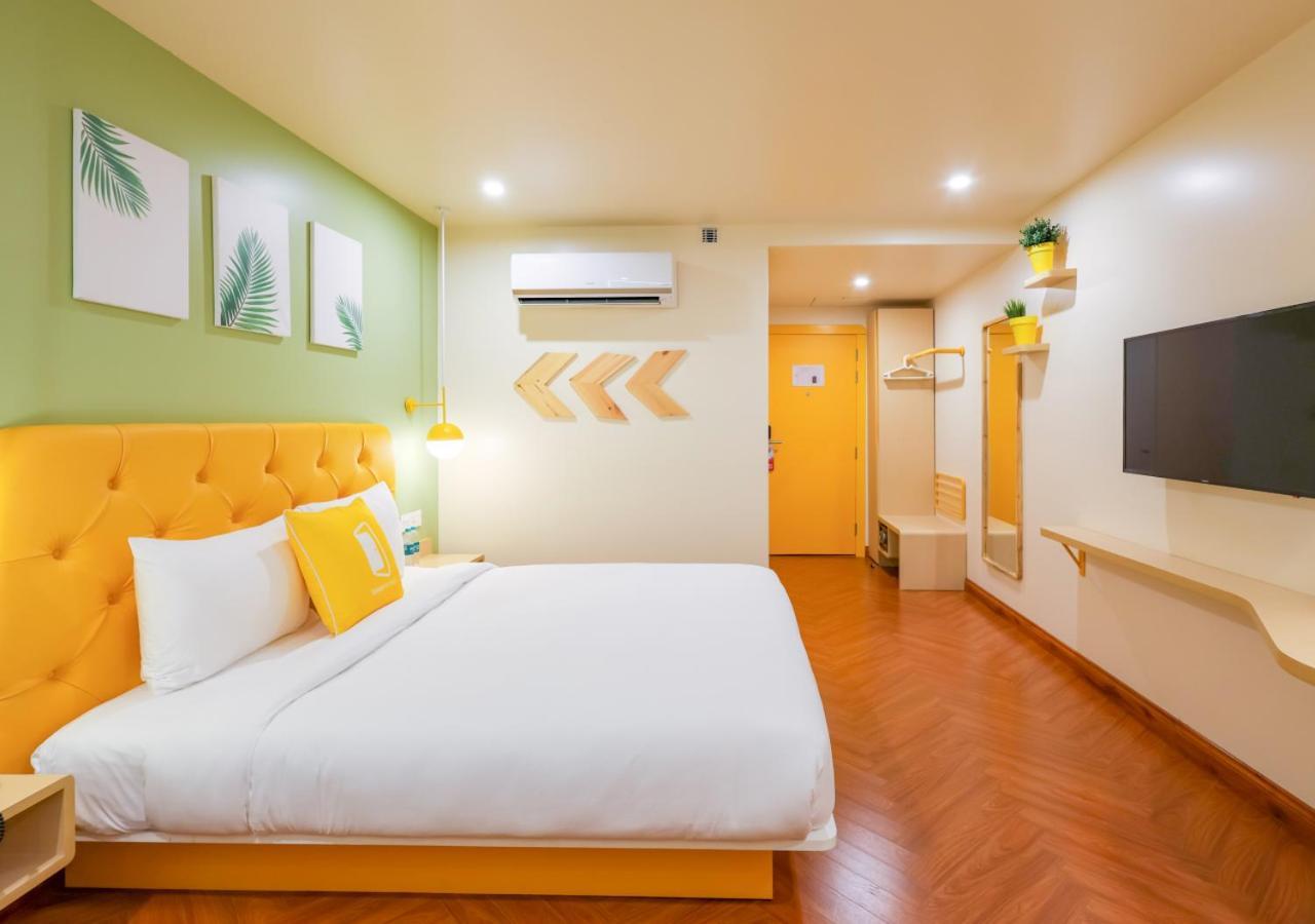 Bloom Hotel - Golf Course Road, Sector 43 Gurgaon Eksteriør billede