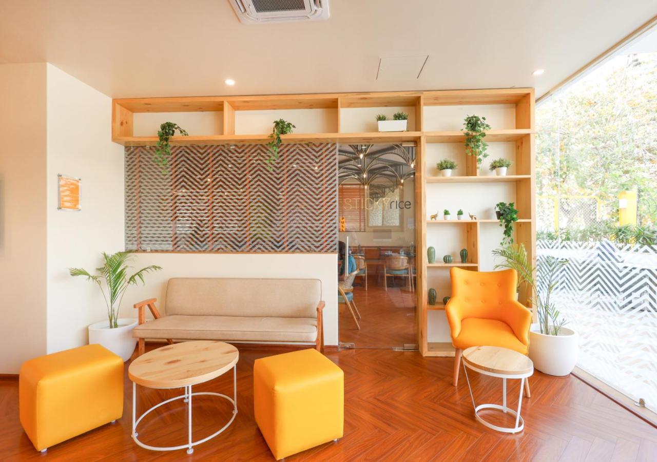 Bloom Hotel - Golf Course Road, Sector 43 Gurgaon Eksteriør billede